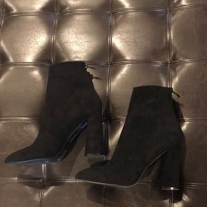 Who said Fashion Nova Booties